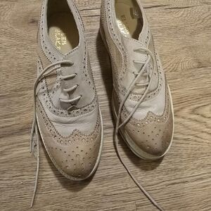 Two-Tone Brogue Oxford Shoes